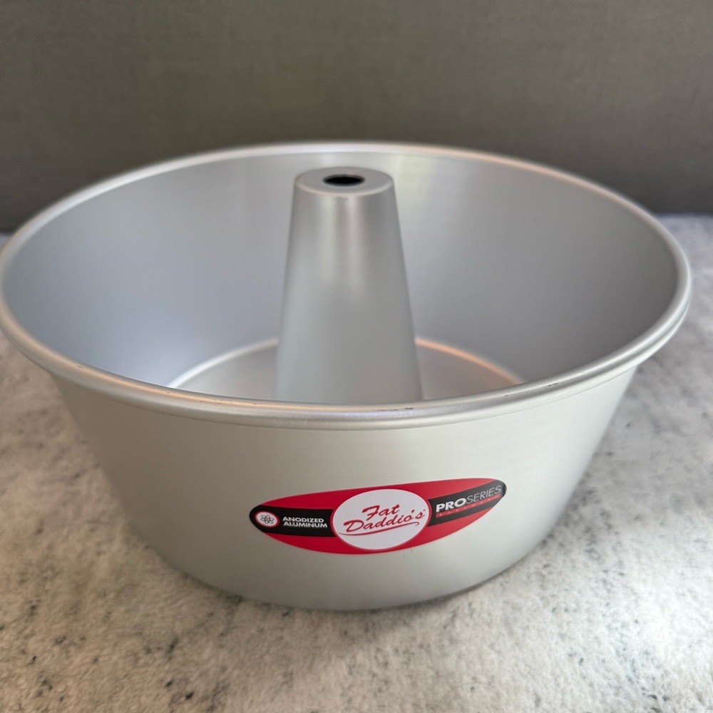 Fat Daddio's ProSeries Anodized Aluminum Angel Food Cake Pan, 8 x 3.75 Inch